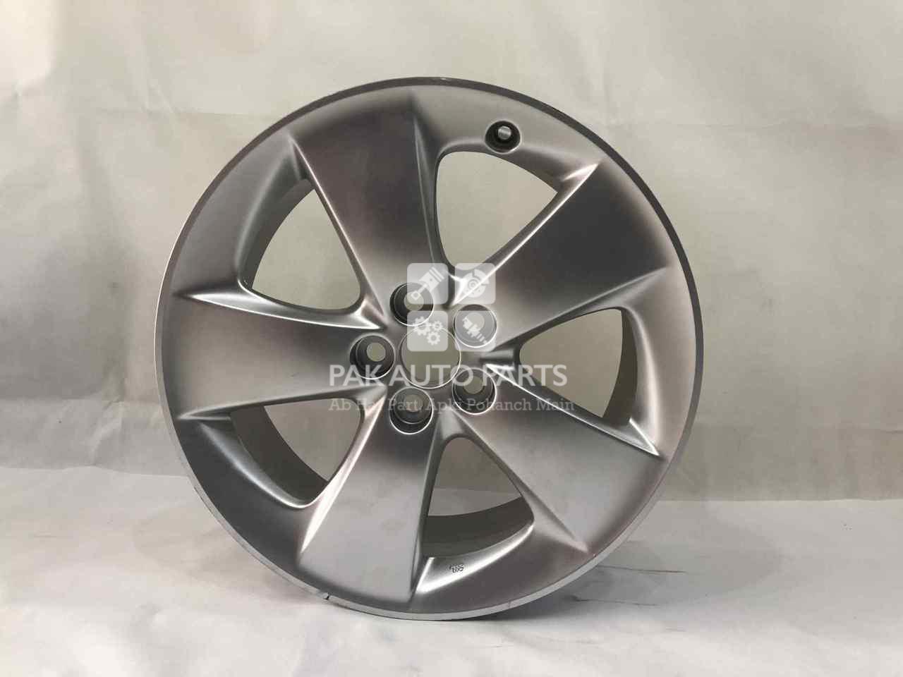 Picture of Toyota Prius Original Silver 17" Alloy Rim