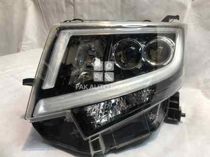 Picture of Daihatsu Move Custom 2015 Left Side HID Headlight