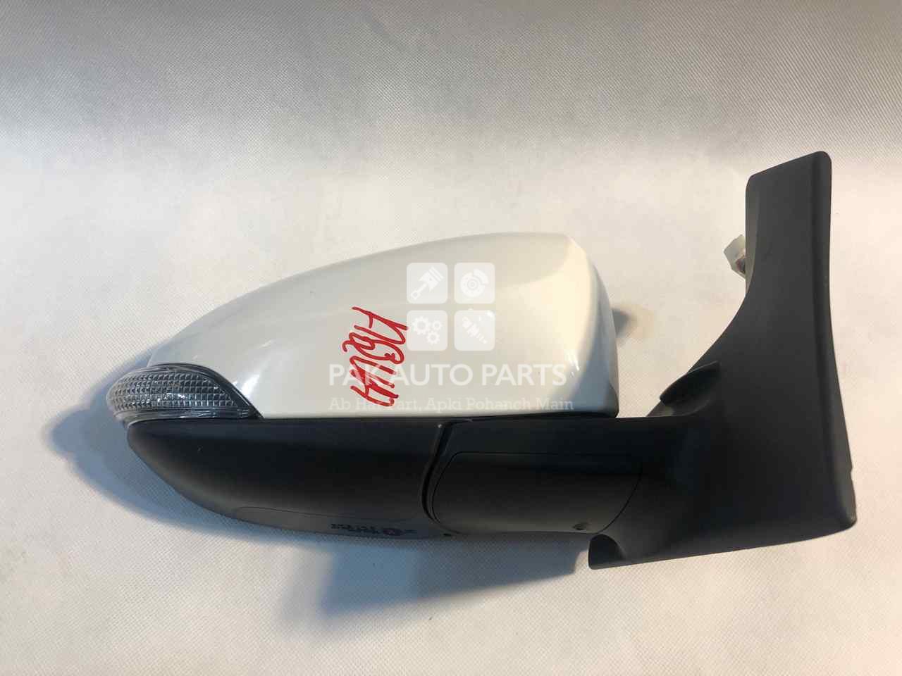 Picture of Toyota Aqua 2013-16 Right Side Mirror