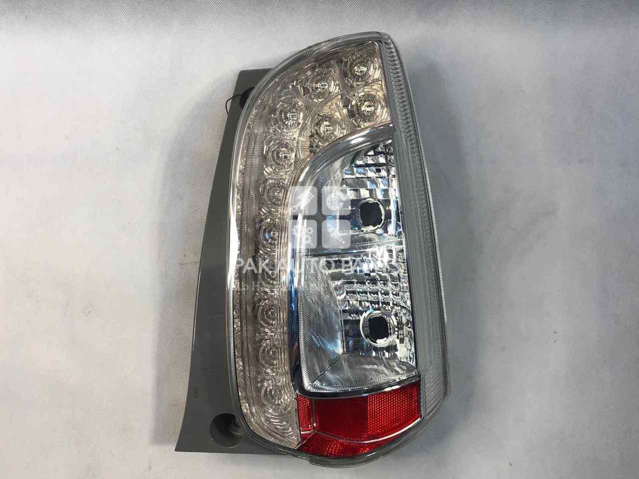Picture of Toyota Passo Hana 2015 Right Tail Light (Backlight)