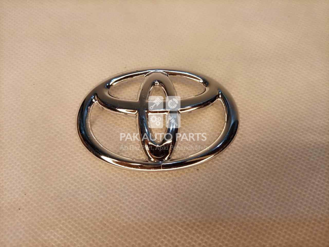 Picture of Toyota Steering Wheel Logo