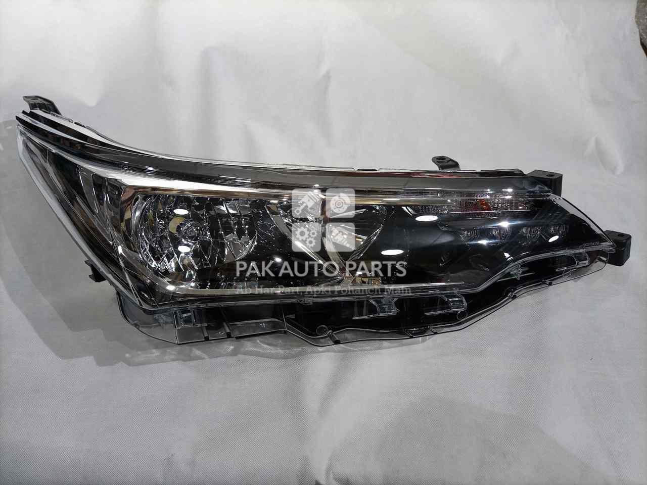 Picture of Toyota Corolla 2018 Headlight