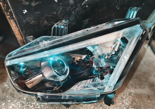 Picture of Daihatsu Copen GR Head Light