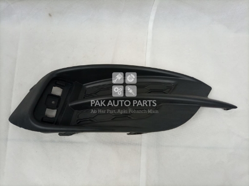 Picture of Honda Civic 2016-2021 Rear Bumper Fog Light (Lamp) Cover