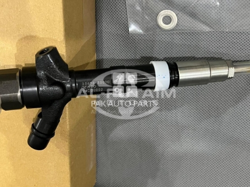 Picture of DIESEL FUEL INJECTOR 23670-30070 for Toyota Land Cruiser/Surf/Prado 1KD-FT