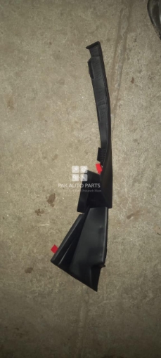 Picture of Nissan Kix P15 Wiper Shield Corner
