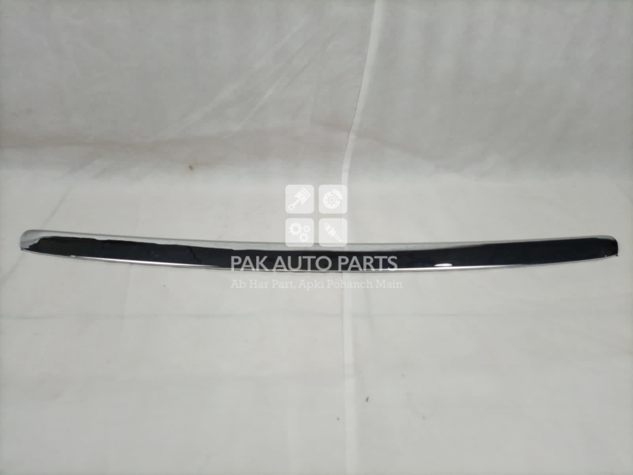 Picture of Honda Civic 2003-06 Bonnet Chrome