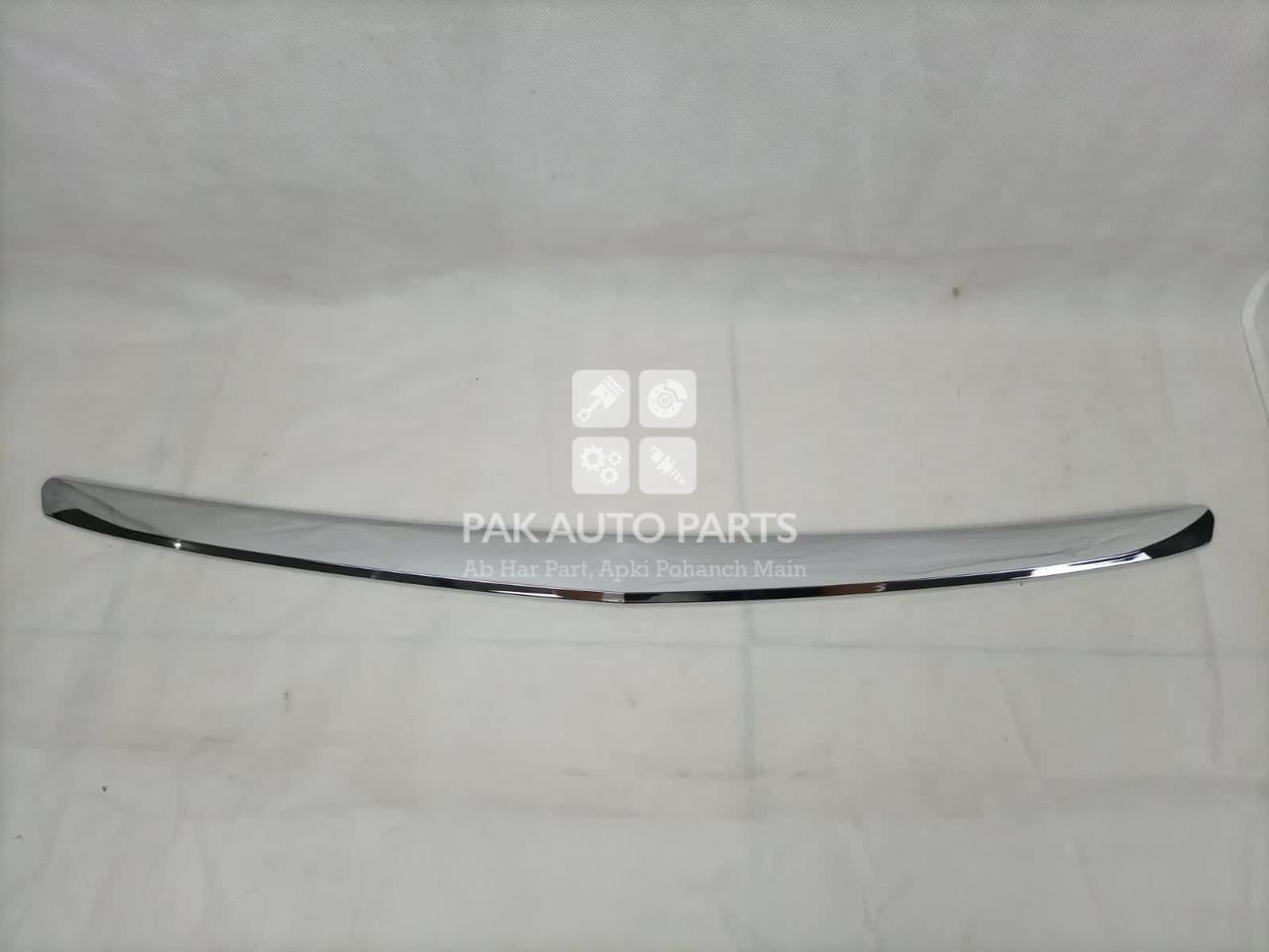 Picture of Honda Civic 2003-06 Bonnet Chrome