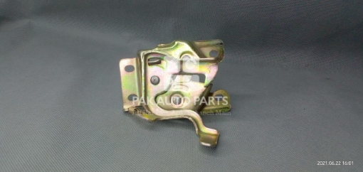 Picture of Suzuki Alto Old Model 1000cc Bonnet Lock