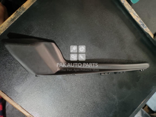 Picture of Toyota Aqua 2023 Mxpk11 Wiper Shield Corner