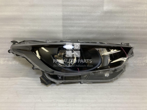 Picture of Toyota Yaris 2020 Hatchback Headlight