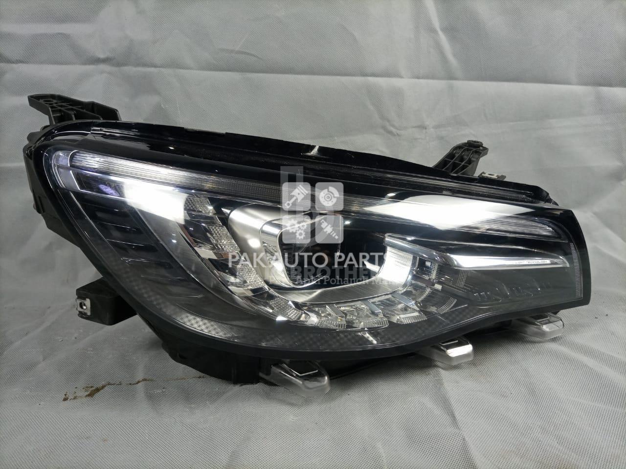 Picture of MG HS 2021 Right Side Headlight