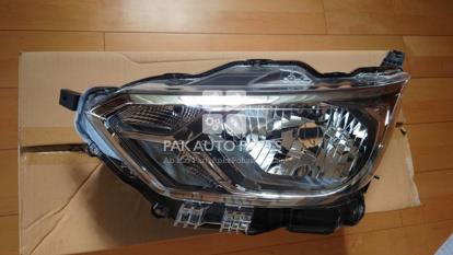 Picture of Nissan Days (B43W) 2020 Headlight