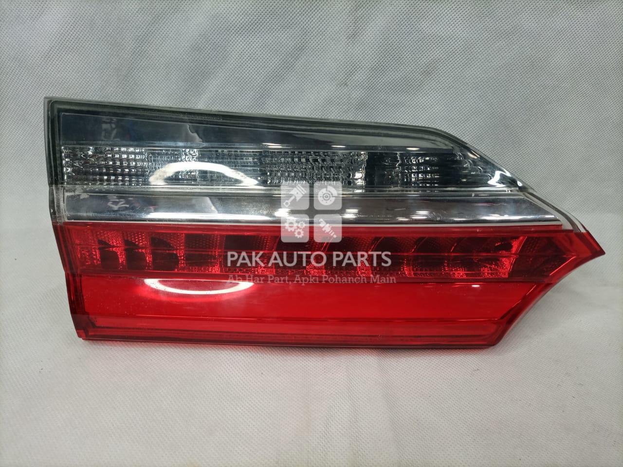 Picture of Toyota Corolla 2018 Right Side Digi Light