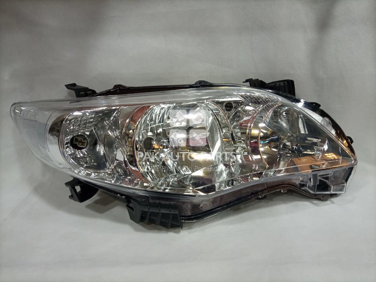 Picture of Toyota Corolla 2012-2013 Headlight