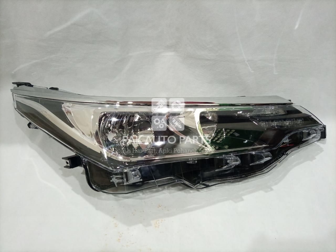 Picture of Toyota Corolla Gli 2018 Headlight