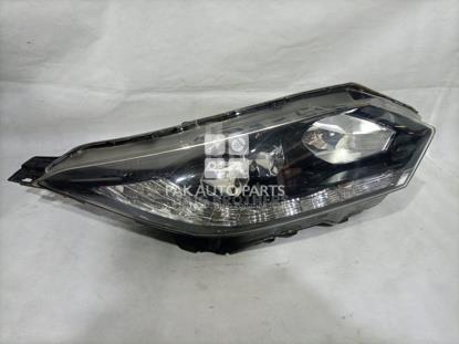 Picture of Honda Vezel Right Side Headlight