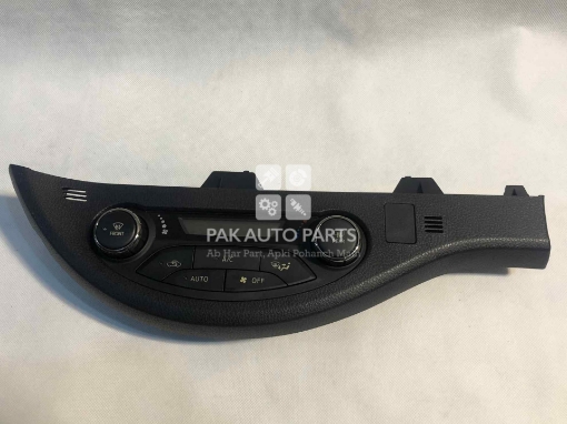 Picture of Toyota Vitz Hybrid 2018 AC Control Panel