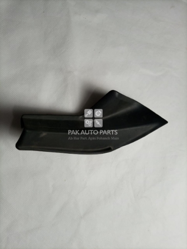 Picture of Toyota Esquire Wiper Shield Corner
