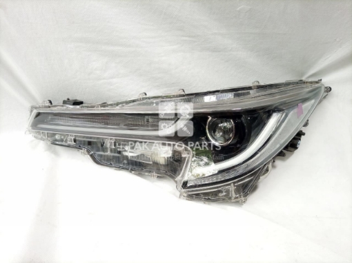 Picture of Toyota Corolla Hybird 2020 Headlight