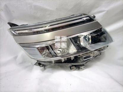 Picture of Toyota Voxy 2014-17 Headlight With Chrome