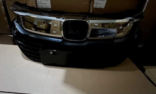 Picture of Honda Vezel Facelift 2018-2021 Front Bumper Show Grill Chrome & Black