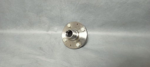 Picture of Hyundai Santro Front Wheel Hub