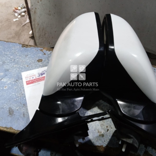 Picture of Honda Vezel Side Mirror