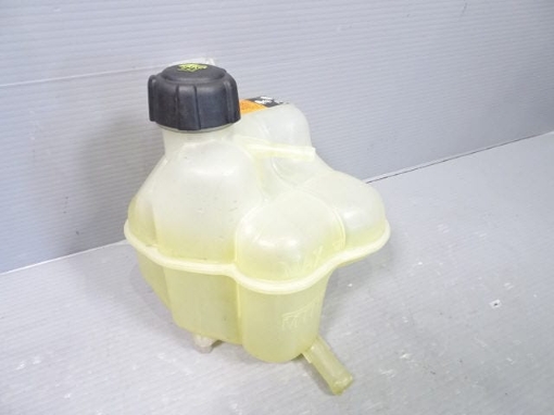 Picture of Nissan Note 2013-2018 he12 radiator Tank