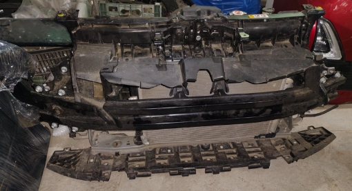 Picture of Toyota Yaris japaneese ksp210 nosecut