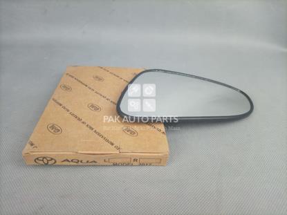 Picture of Toyota Aqua 2012-21 Side Mirror Glass With Heat Sensor