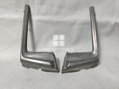 Picture of Toyota Vitz 2012-14 Wiper Shield Corner