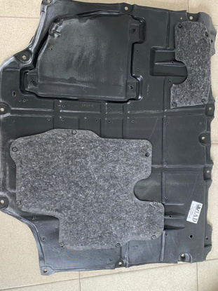 Picture of Toyota Prius 2016 Engine Shield Center Pc