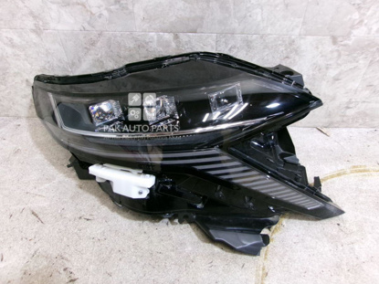 Picture of Nissan Sakura Head Light