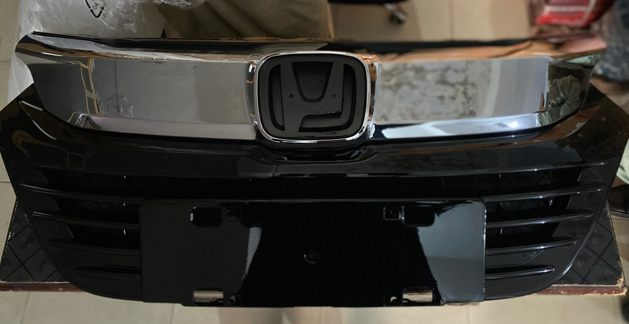 Picture of Honda Vezel 2019 Front Show Grill (New)