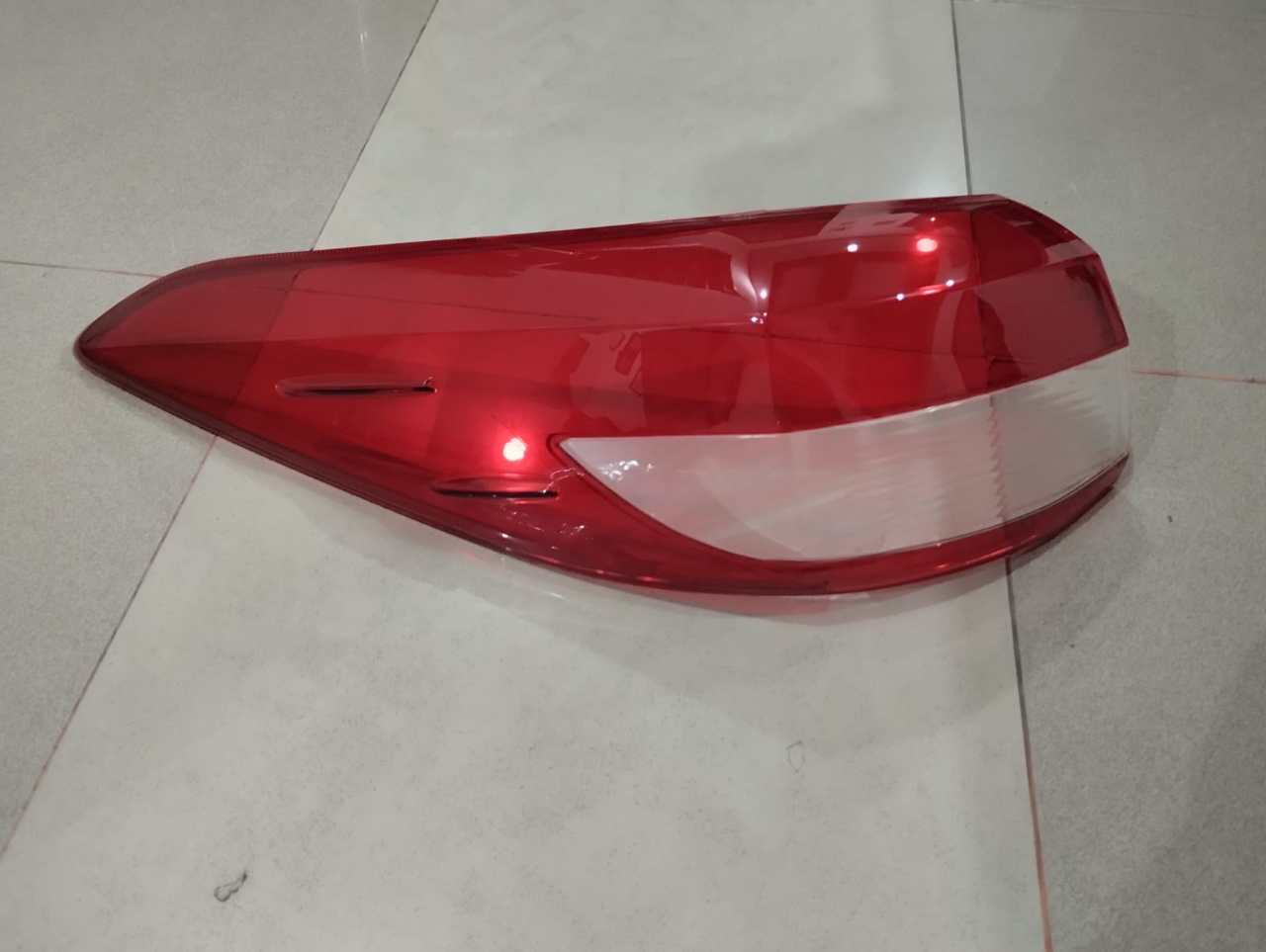 Picture of Toyota Yaris Tail Light (Back Light) Glass