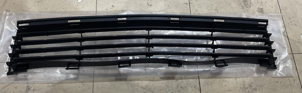 Picture of Toyota Prius 2012-14 1.5 Front Bumper Lower Grill