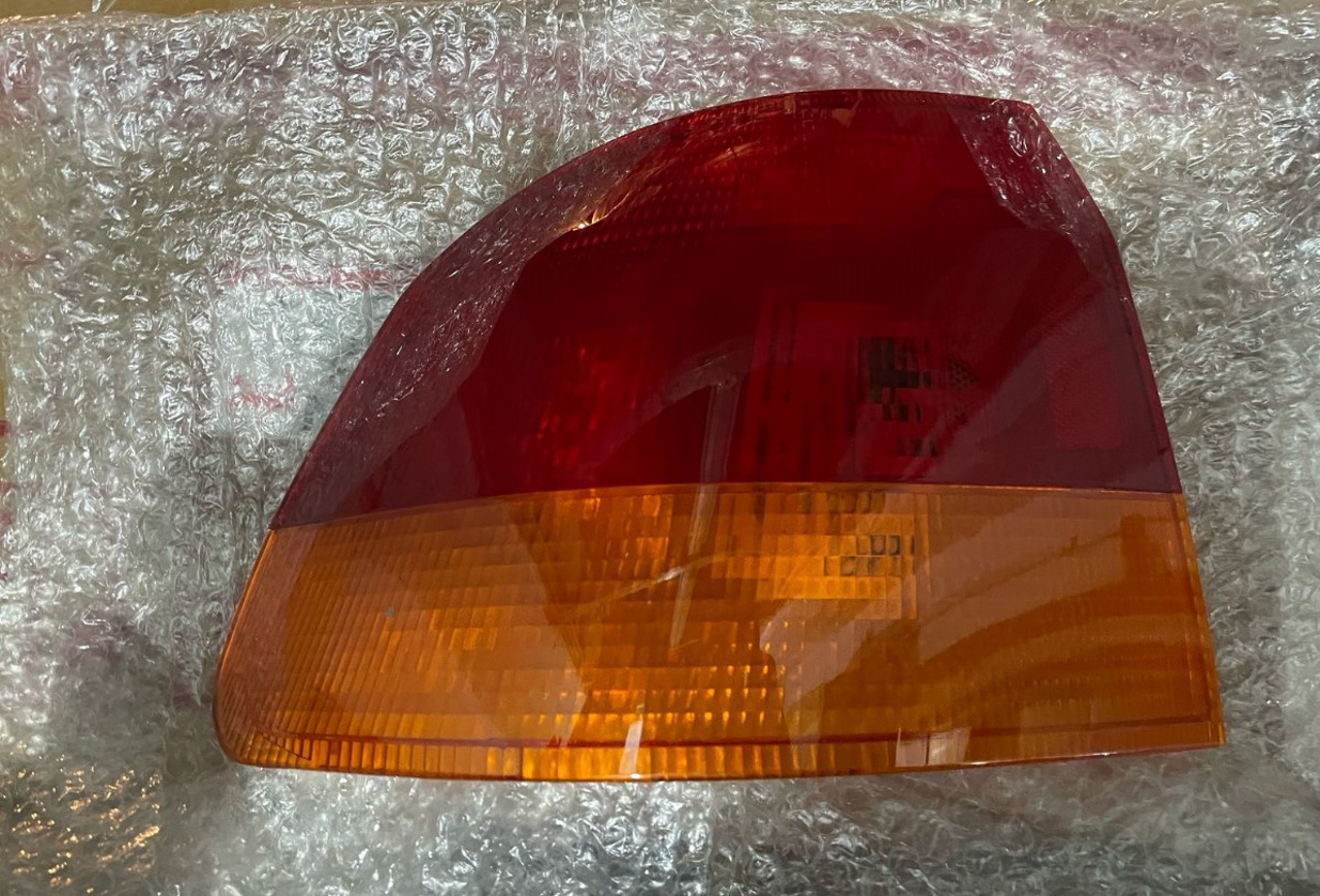 Picture of Honda Civic 1996-98 Taillight Glass (Backlight Glass)