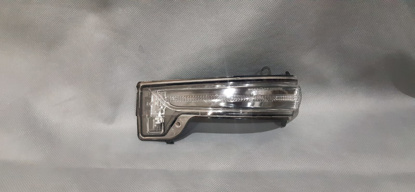 Picture of Toyota Hilux Revo Rocco Side Mirror Indicator Light