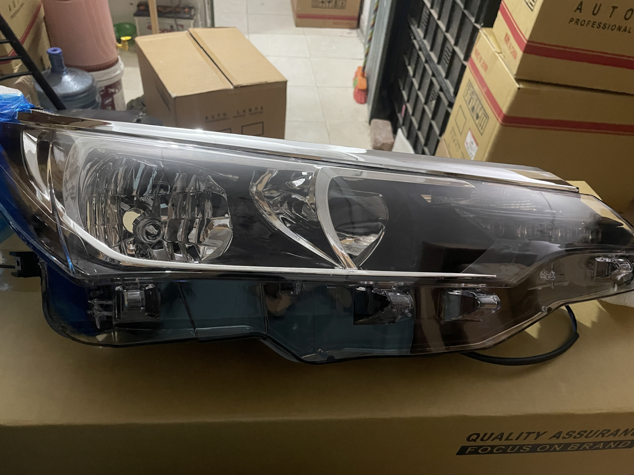 Picture of Toyota Corolla 2017-25 Headlight