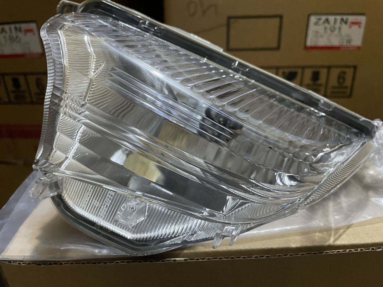 Picture of Toyota Aqua 2015-17 Front Bumper Indicator Light