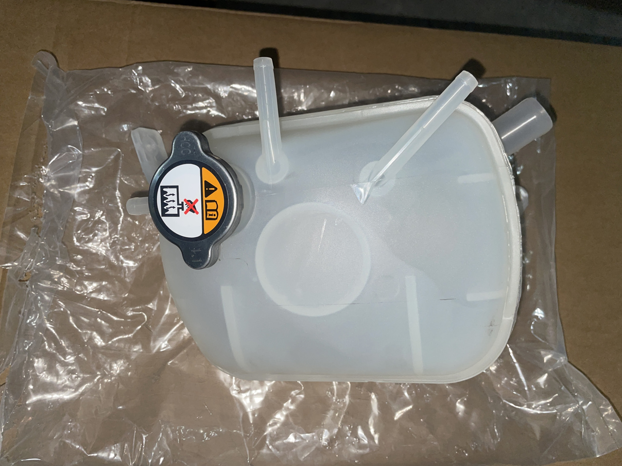 Picture of Hyundai Elantra 2021-24 Radiator Bottle