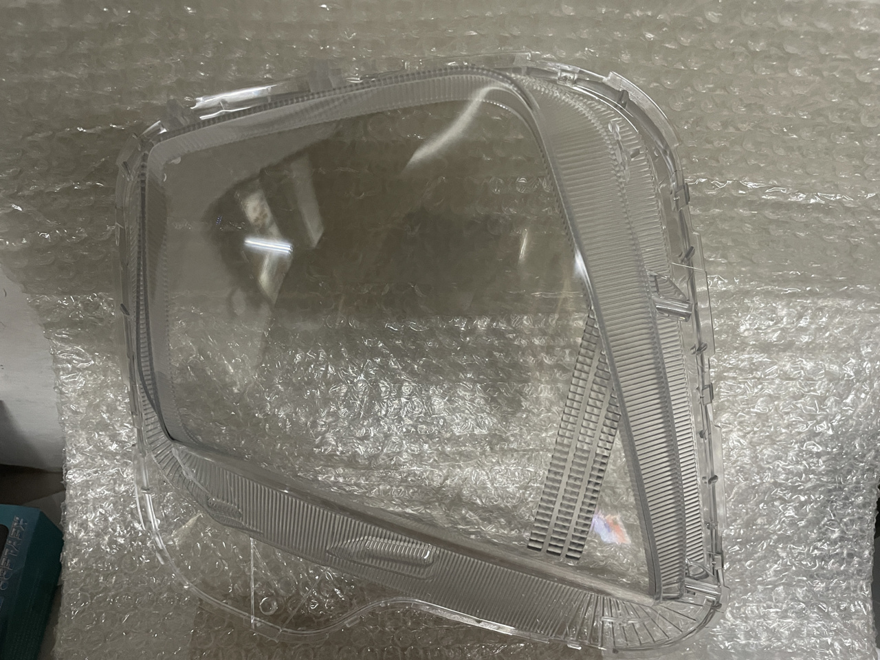 Picture of Hyundai Tucson Hybrid 2025 Headlight Glass