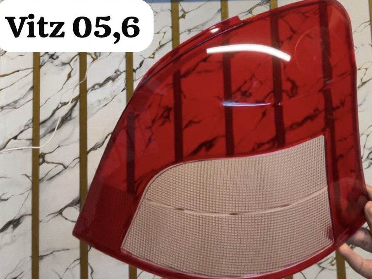 Picture of Toyota Vitz 2005-09 Backlight Glass (Tail Light)