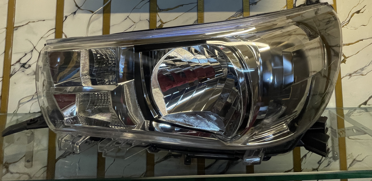 Picture of Toyota Hilux Revo 4 by 2 2015-17 Headlamp Set