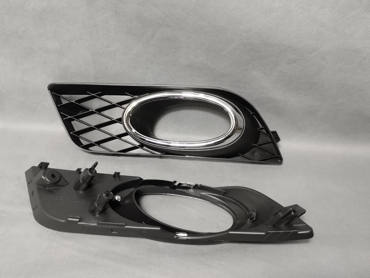 Picture of Honda Civic 2012-16 Fog Cover Chrome (Set)