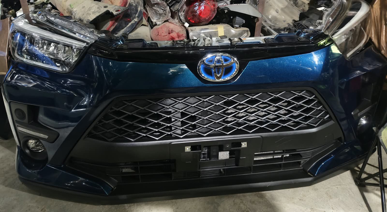 Picture of Toyota Raize Front complete Nose cut